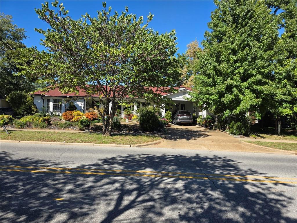 610 Central Avenue — photo 3