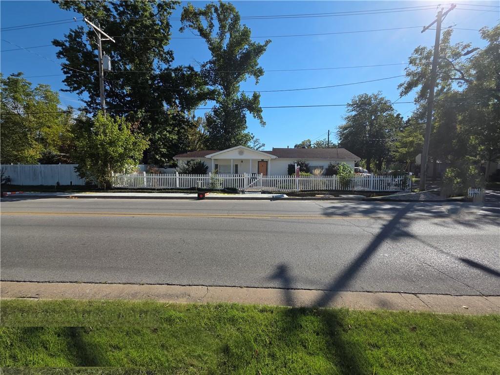 610 Central Avenue — photo 57